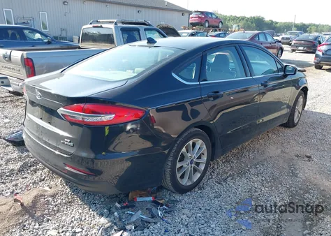 2019 Ford Fusion Hybrid Se z USA, uszkodzony, nr VIN 3FA6P0LU2KR168705